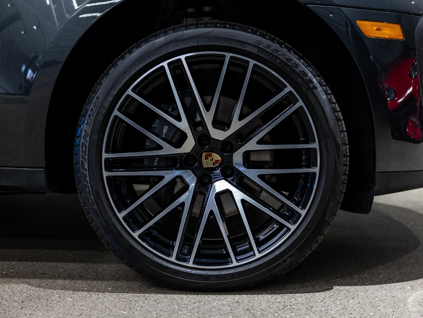 Certified 2026 Porsche Macan AWD/4WD image 20