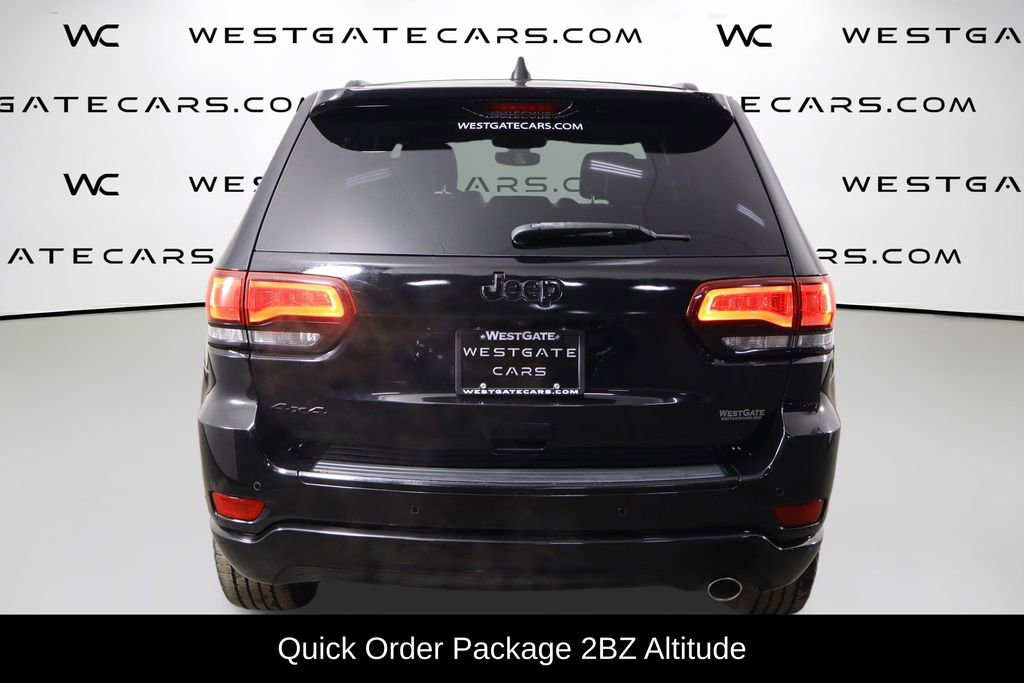 Used 2018 Jeep Grand Cherokee Altitude image 4