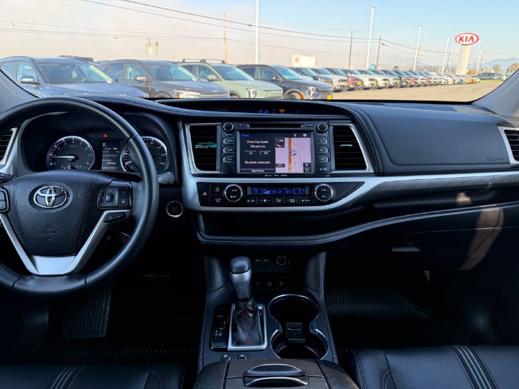 Used 2019 Toyota Highlander SE AWD/4WD image 27