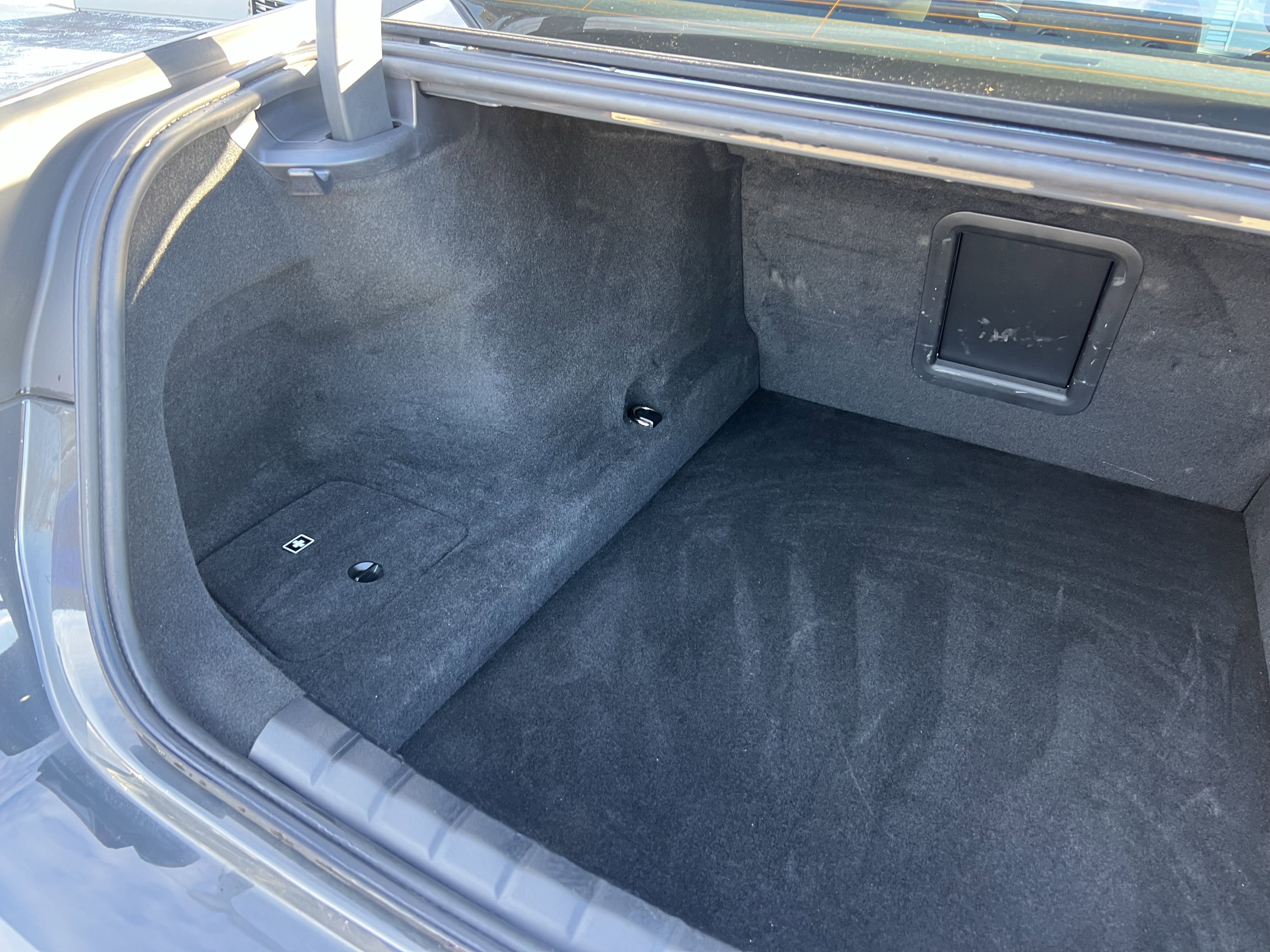 Used 2023 BMW 740i w/ Executive Package image 38