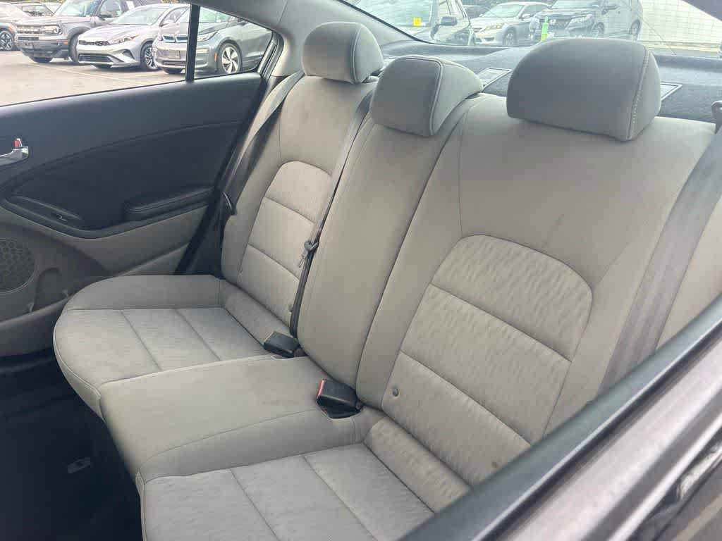 Used 2016 Kia Forte LX FWD image 5