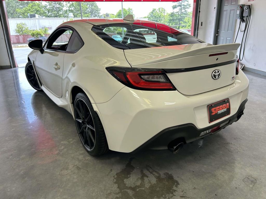 Certified 2023 Toyota GR86 Premium RWD image 5