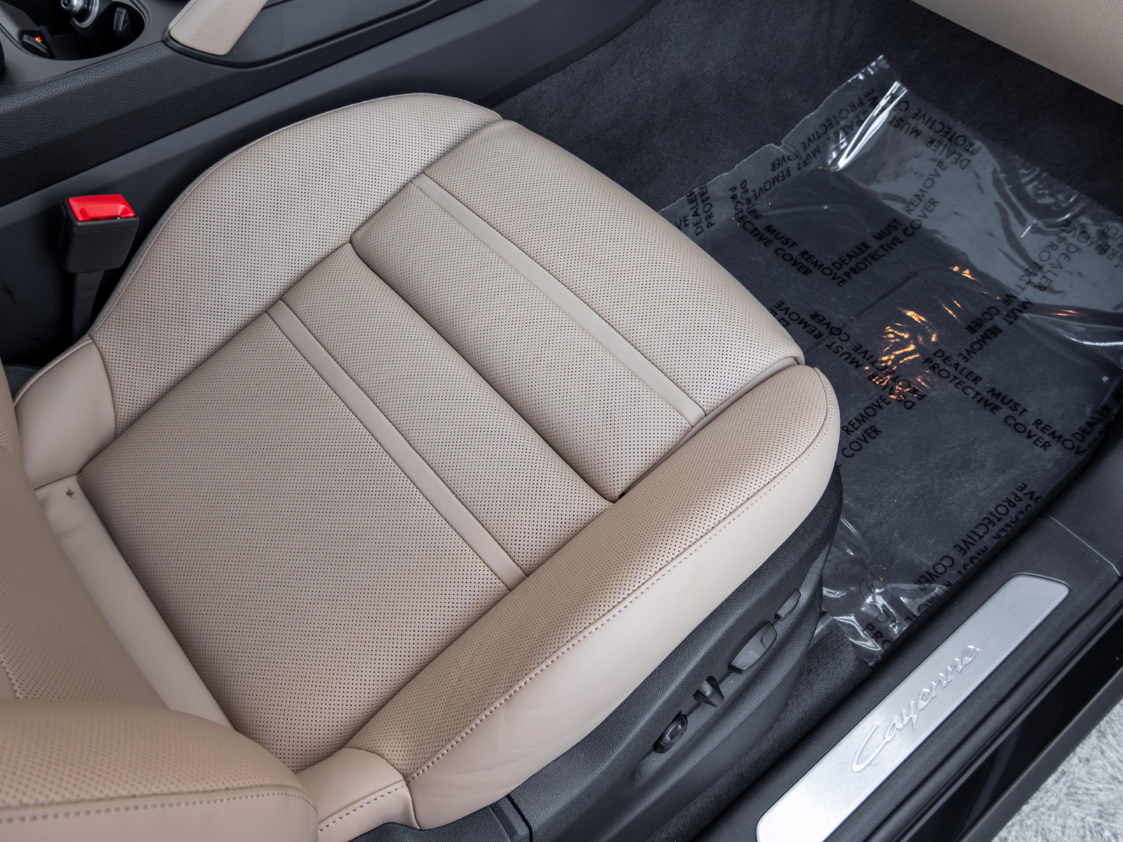Certified 2026 Porsche Cayenne Coupe AWD/4WD image 53