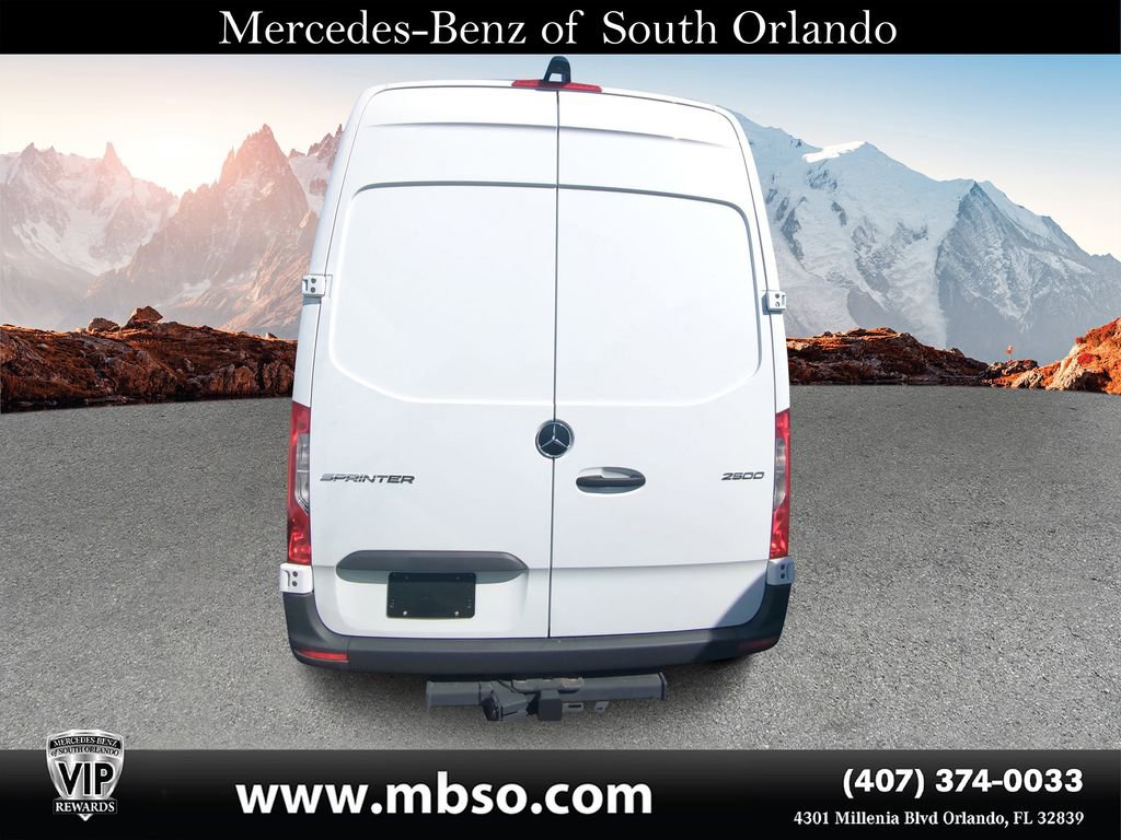 Used 2025 Mercedes-Benz Sprinter 2500 image 16