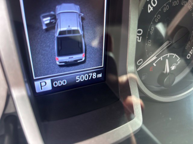 Used 2019 Toyota Tacoma SR5 AWD/4WD image 17