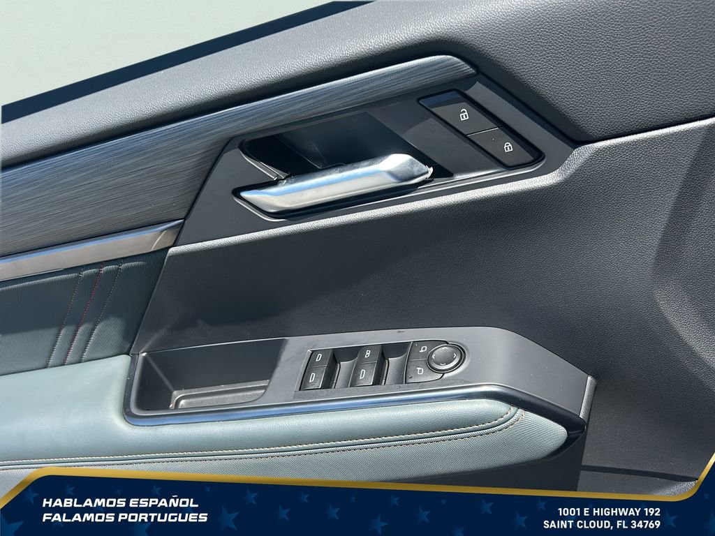 New 2026 GMC Acadia AT4 w/ Luxury Package AWD/4WD image 11