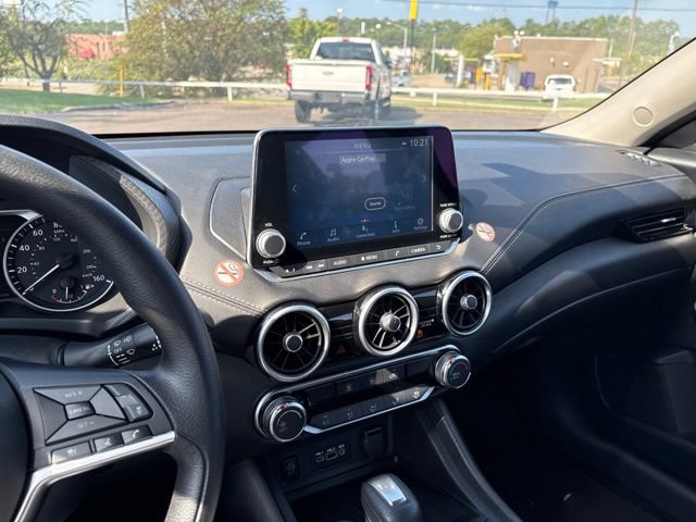 Used 2025 Nissan Sentra SV FWD image 9