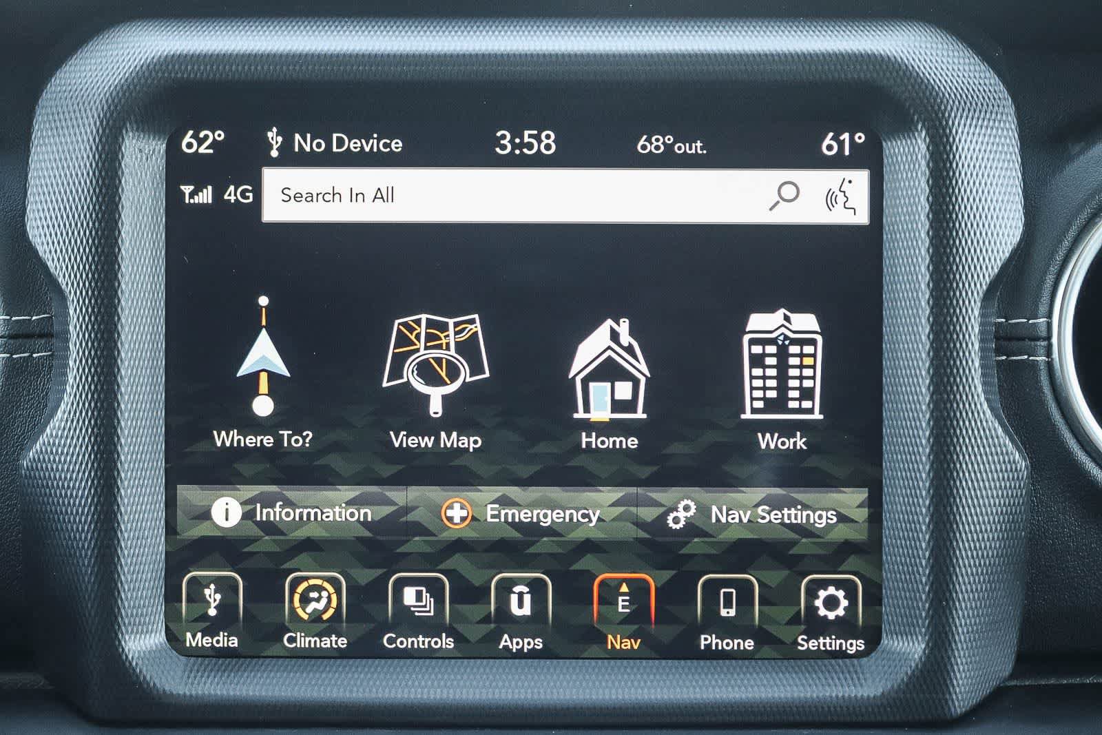 Used 2023 Jeep Wrangler Unlimited Sahara AWD/4WD image 17