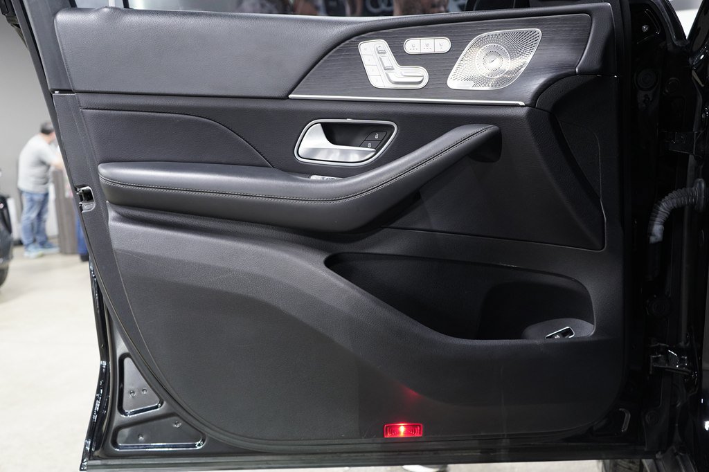 Used 2021 Mercedes-Benz GLE 580 4MATIC image 9