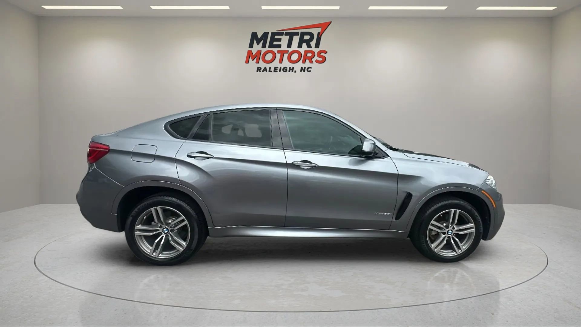 Used 2019 BMW X6 xDrive35i image 9