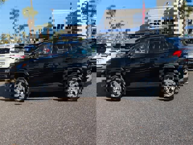 Used 2023 Toyota RAV4 LE image 5