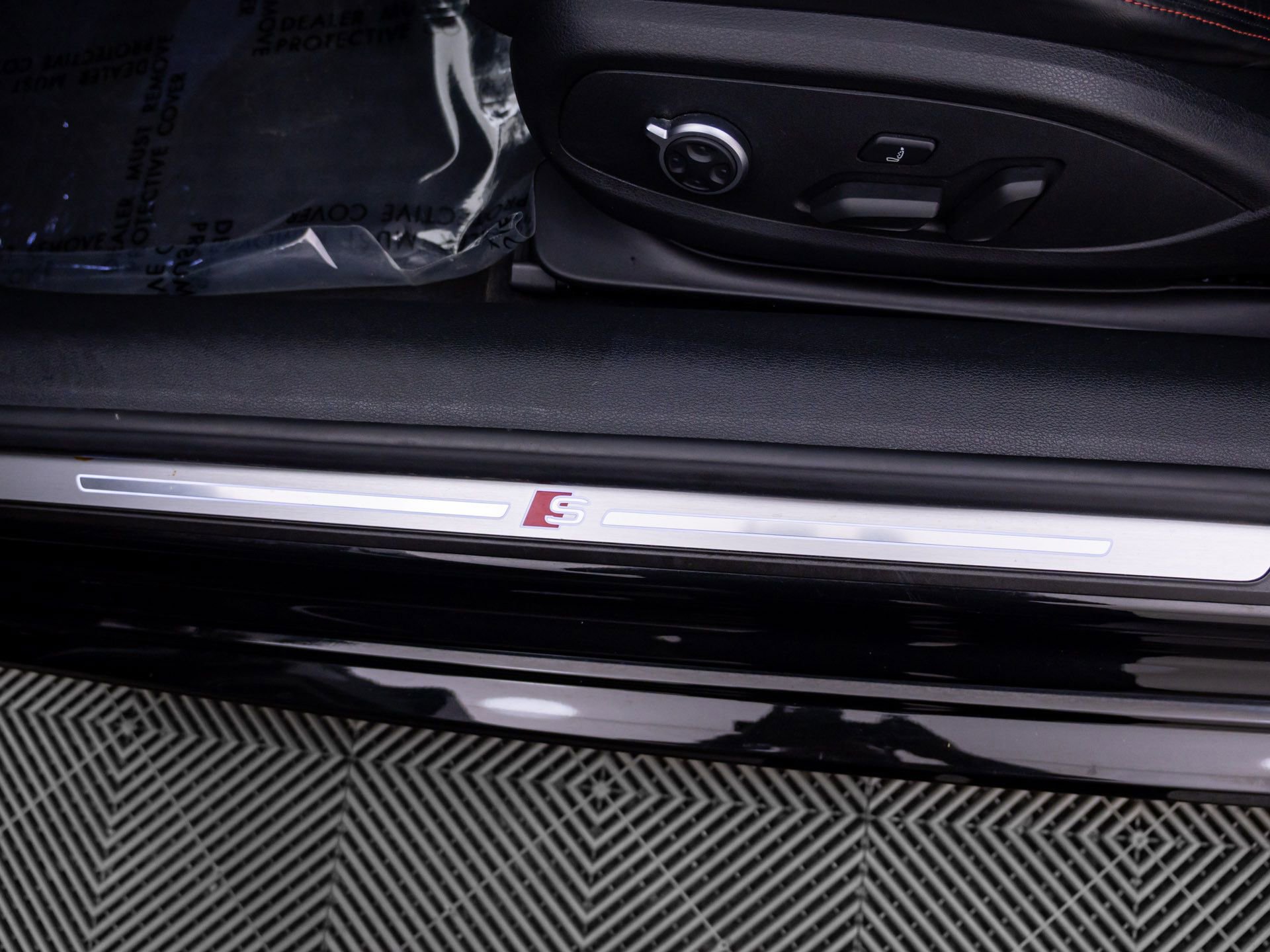 Used 2023 Audi S5 Premium Plus w/ Premium Plus AWD/4WD image 15