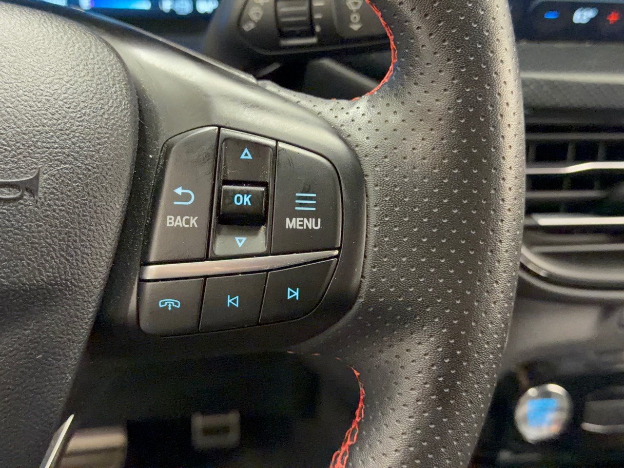 Used 2023 Ford Escape ST-Line Select w/ Tech Pack #2 AWD/4WD image 19