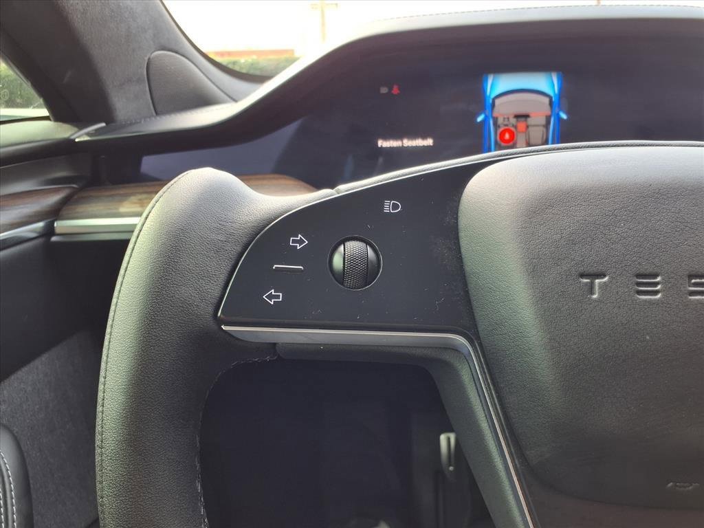 Used 2022 Tesla Model S image 18