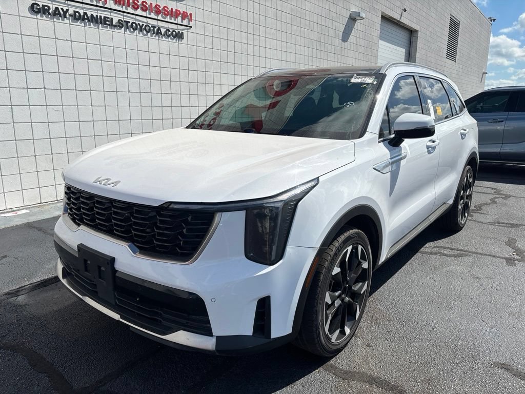 Used 2024 Kia Sorento EX w/ Panoramic Sunroof Package FWD image 1