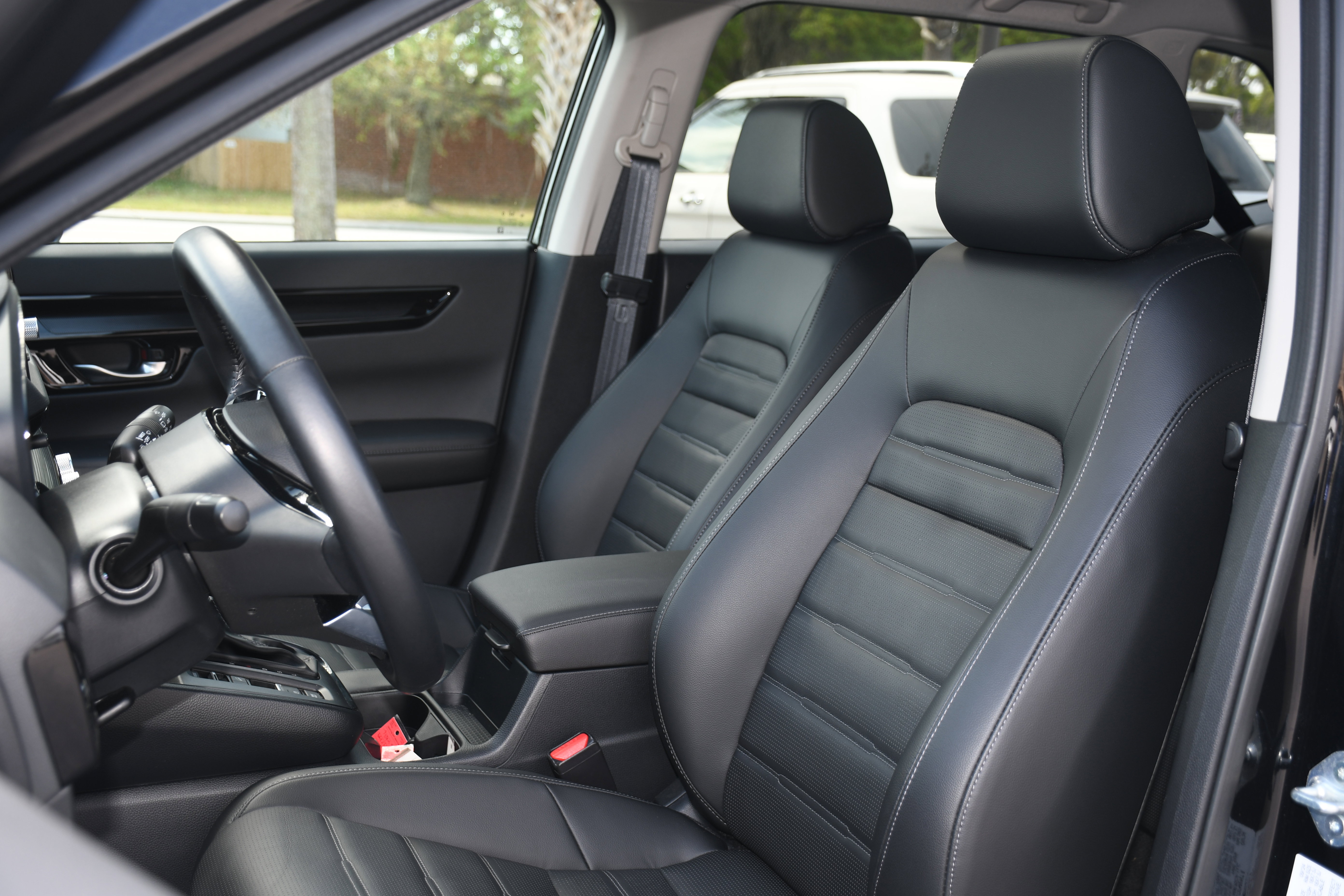 Used 2025 Honda CR-V EX-L image 13