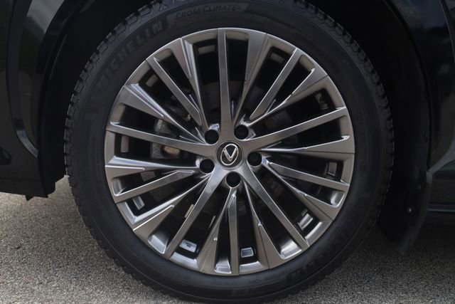 Used 2023 Lexus RZ 450e Premium w/ Accessory Package (2T) AWD/4WD image 7