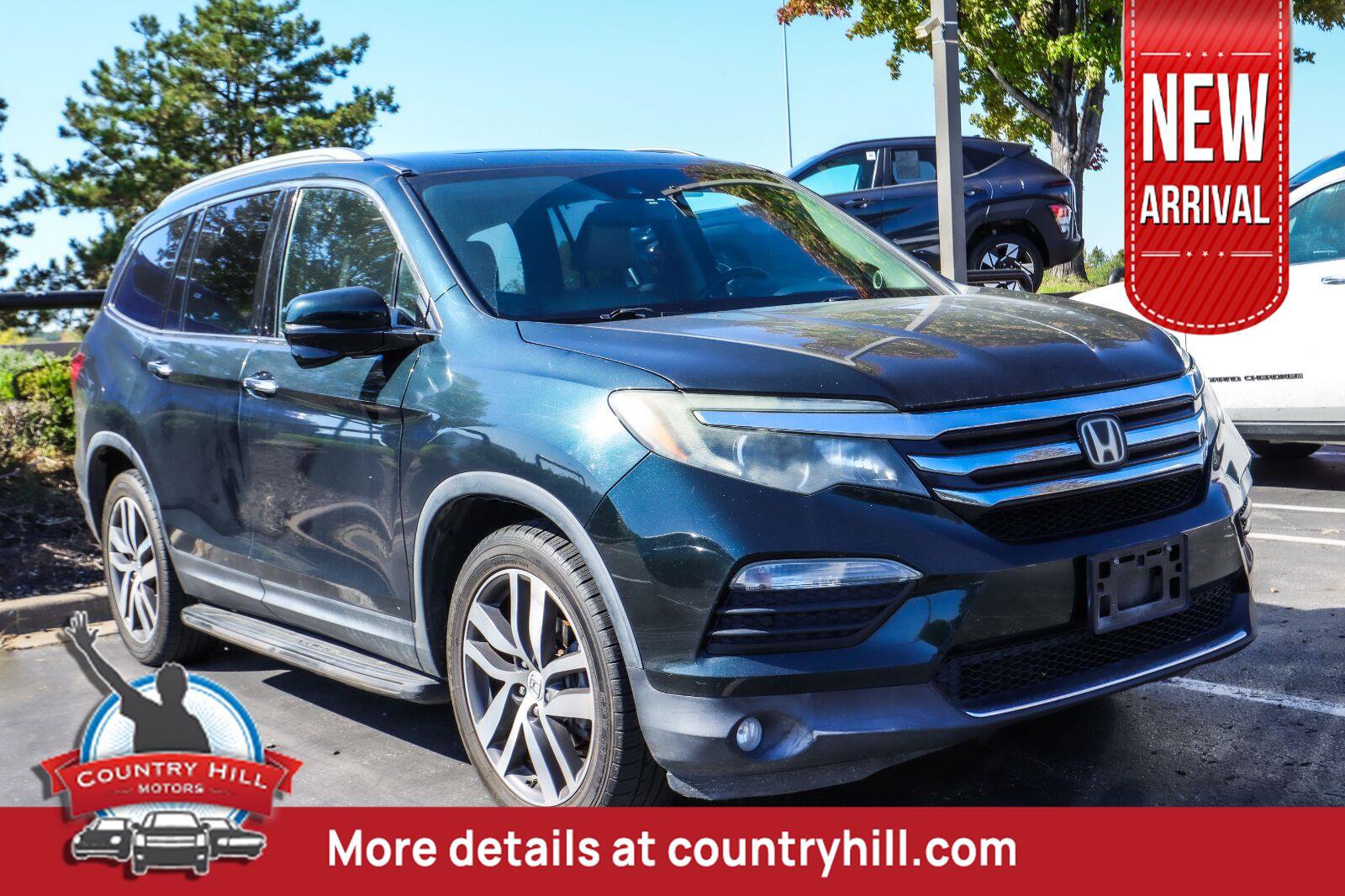 Used 2016 Honda Pilot Touring image 1