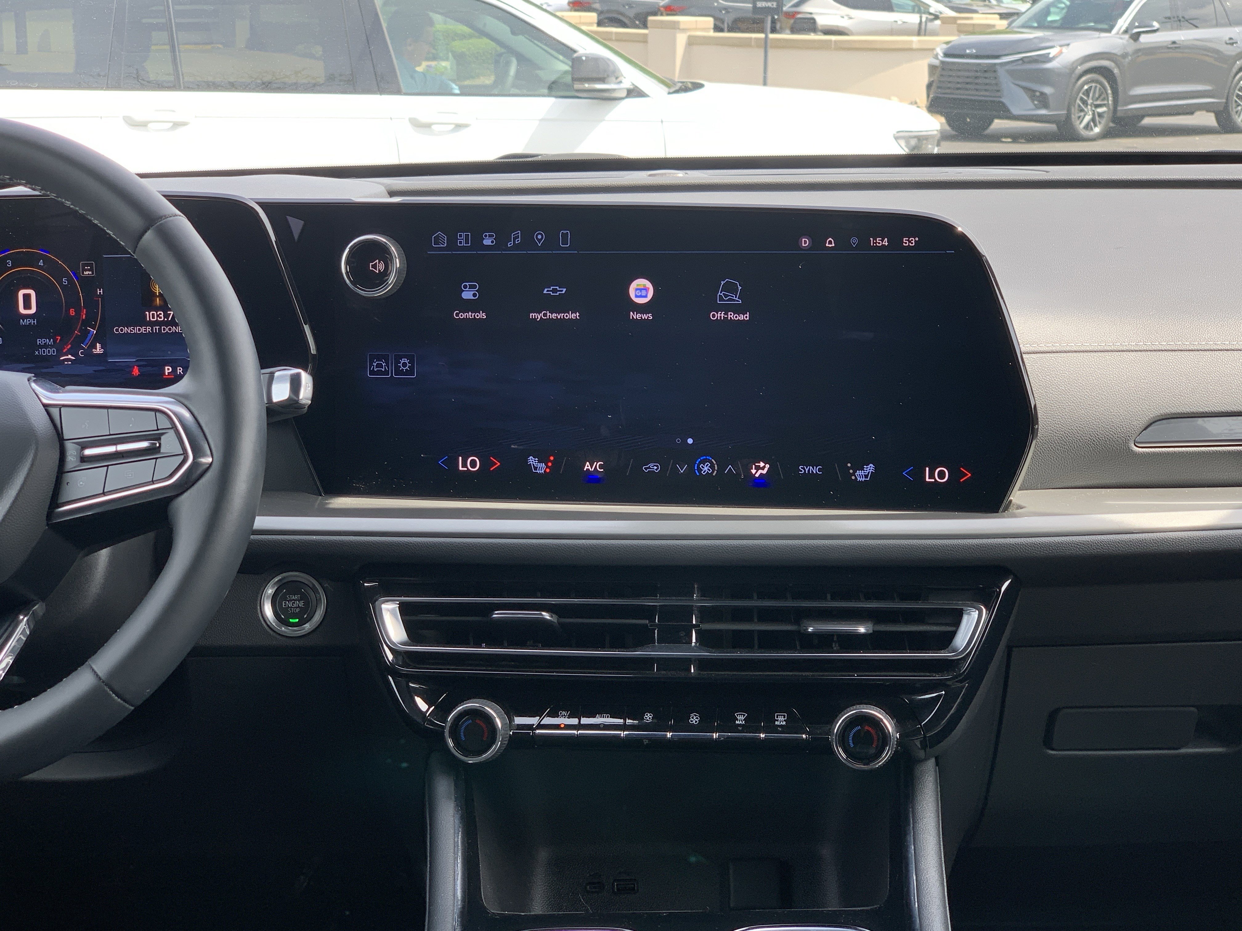 Used 2024 Chevrolet Traverse LT image 31