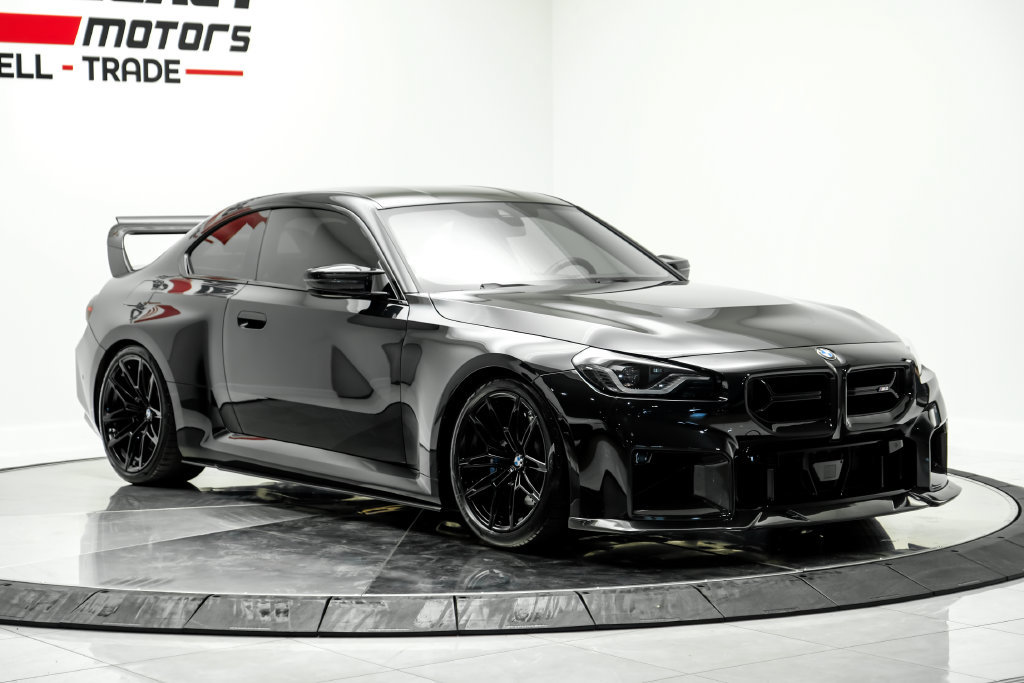 Used 2023 BMW M2 w/ Carbon Package RWD image 3