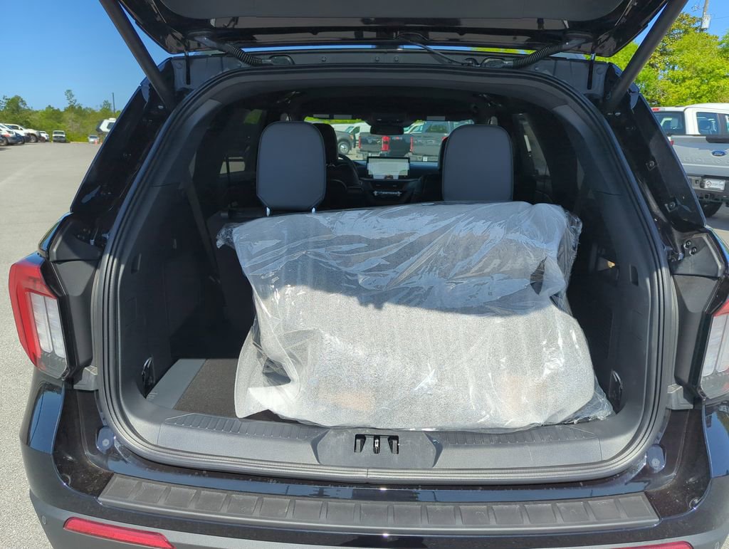 New 2026 Ford Explorer ST-Line RWD image 34