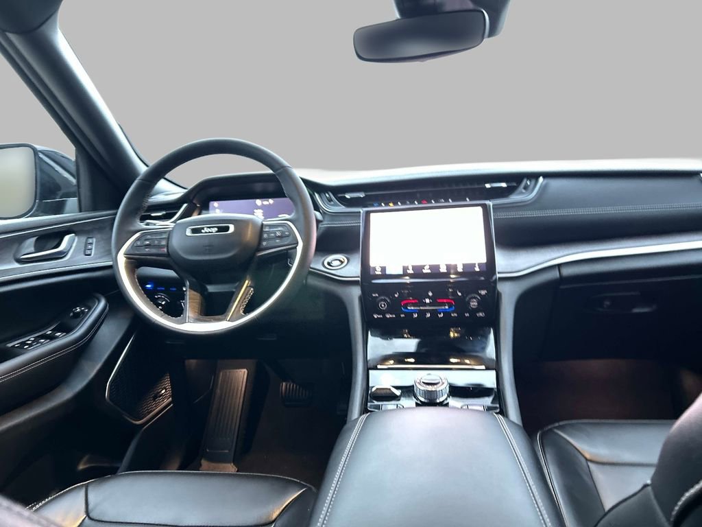 Used 2024 Jeep Grand Cherokee Limited 4xe image 16