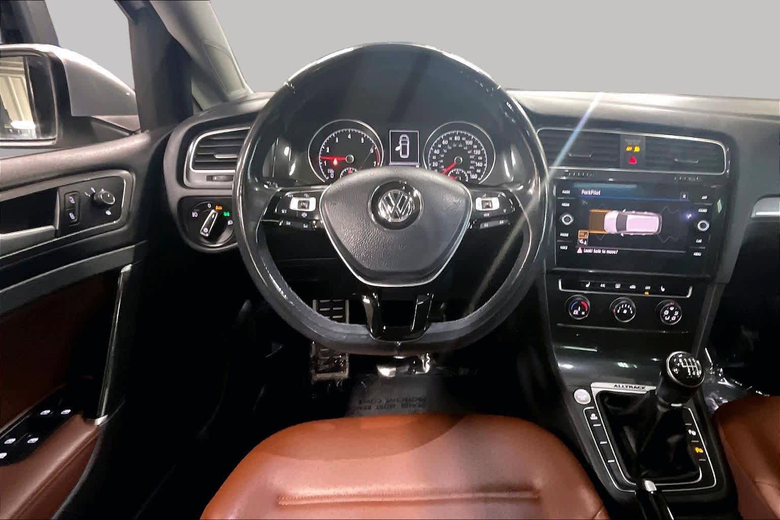 Used 2019 Volkswagen Golf Alltrack SE AWD/4WD image 6