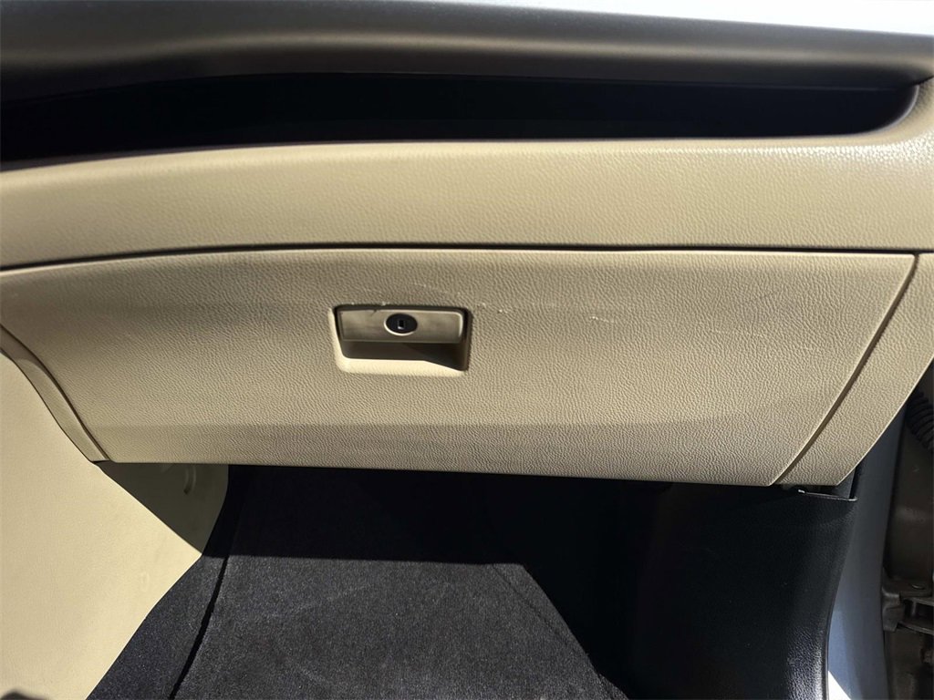 Used 2016 Toyota Highlander XLE image 30