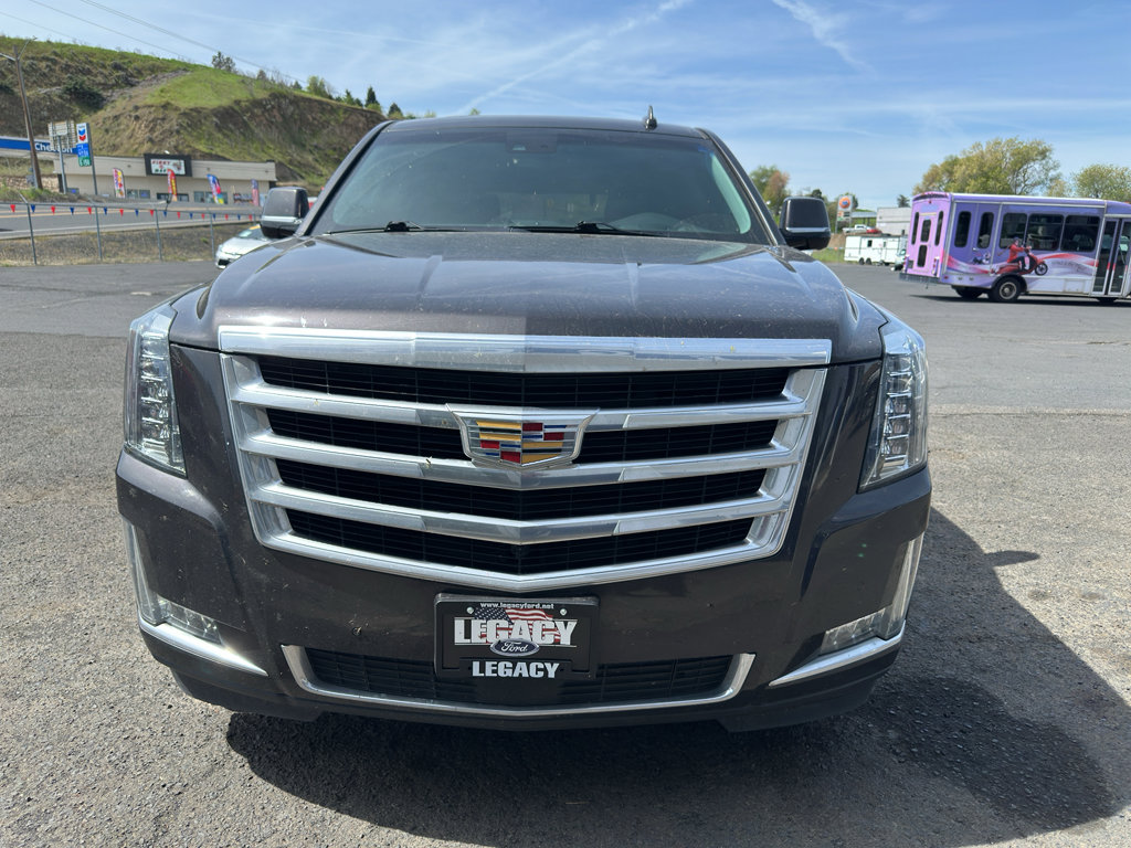 Used 2016 Cadillac Escalade Premium AWD/4WD image 1