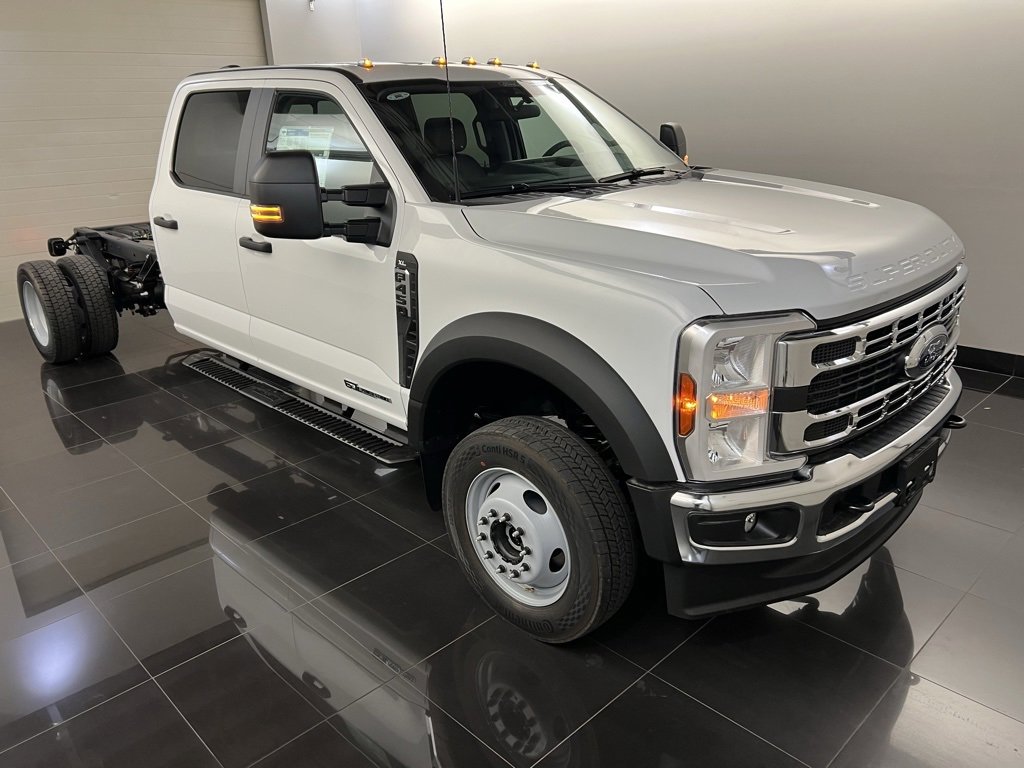 New 2026 Ford F450 XL w/ XL Chrome Package image 1