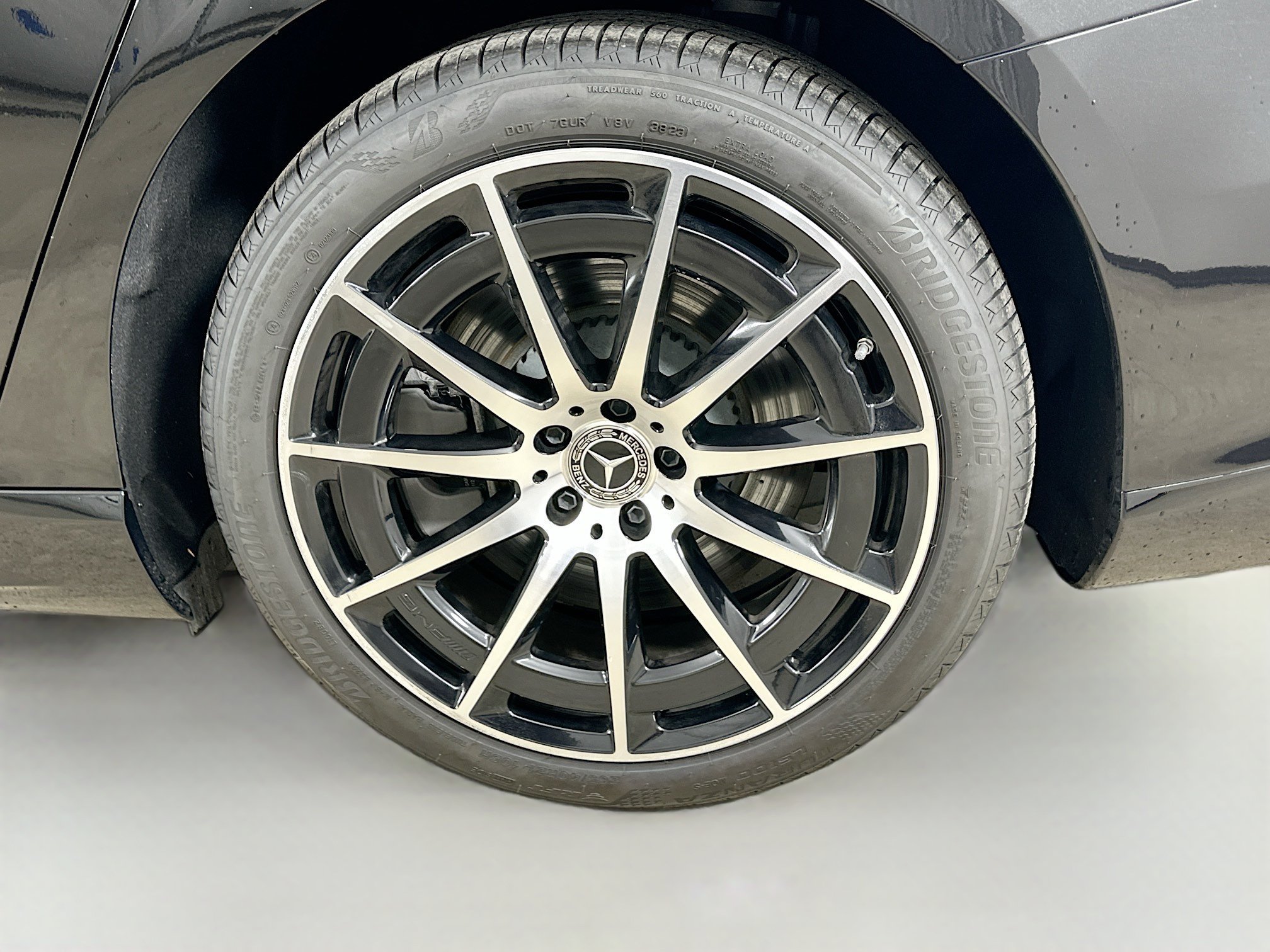 Certified 2023 Mercedes-Benz EQS 580 4MATIC Sedan w/ Exclusive Trim Package image 38