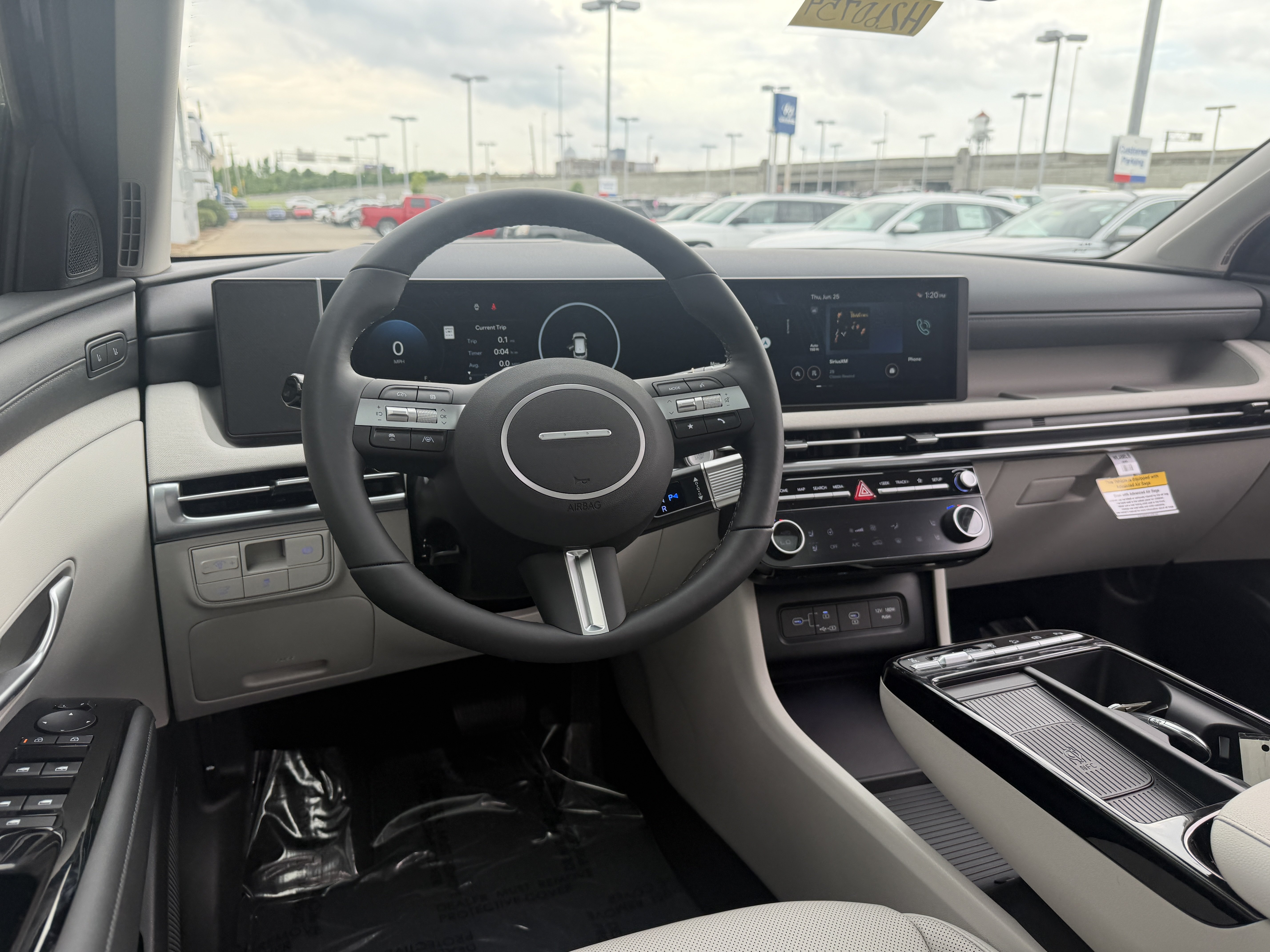 New 2026 Hyundai Tucson Limited AWD/4WD image 29
