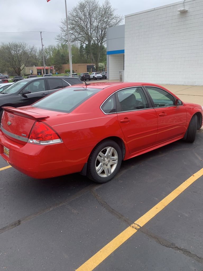 Used 2011 Chevrolet Impala LT FWD image 3