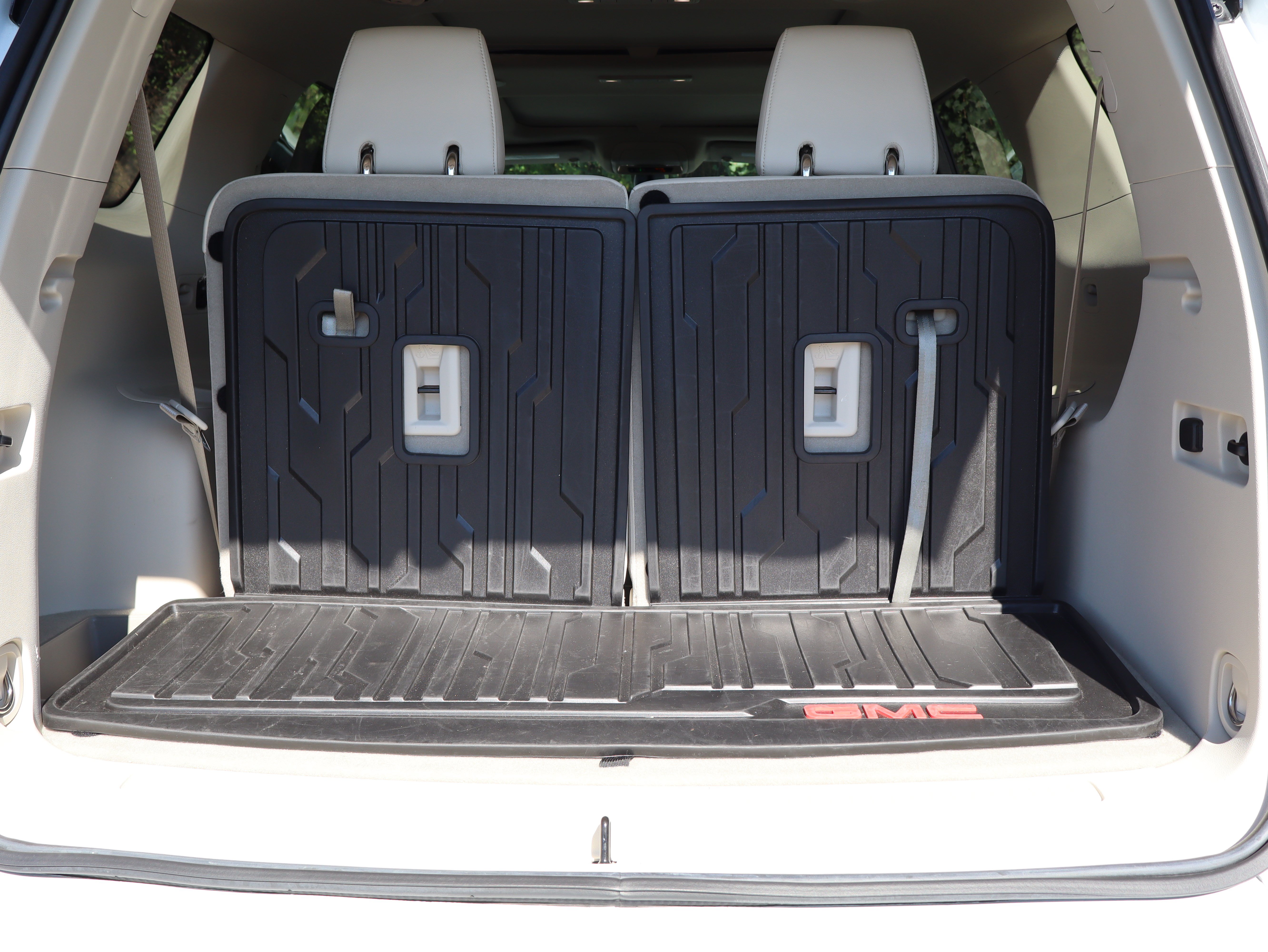 Used 2023 GMC Acadia Denali w/ Denali Ultimate Package FWD image 35