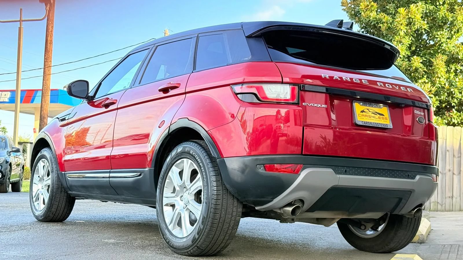 Used 2017 Land Rover Range Rover Evoque SE AWD/4WD image 20