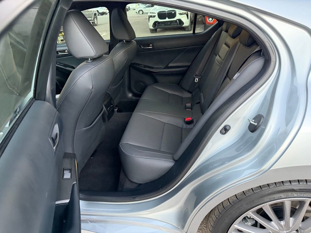Used 2025 Lexus IS 300 IS 300 w/ Premium Package image 27