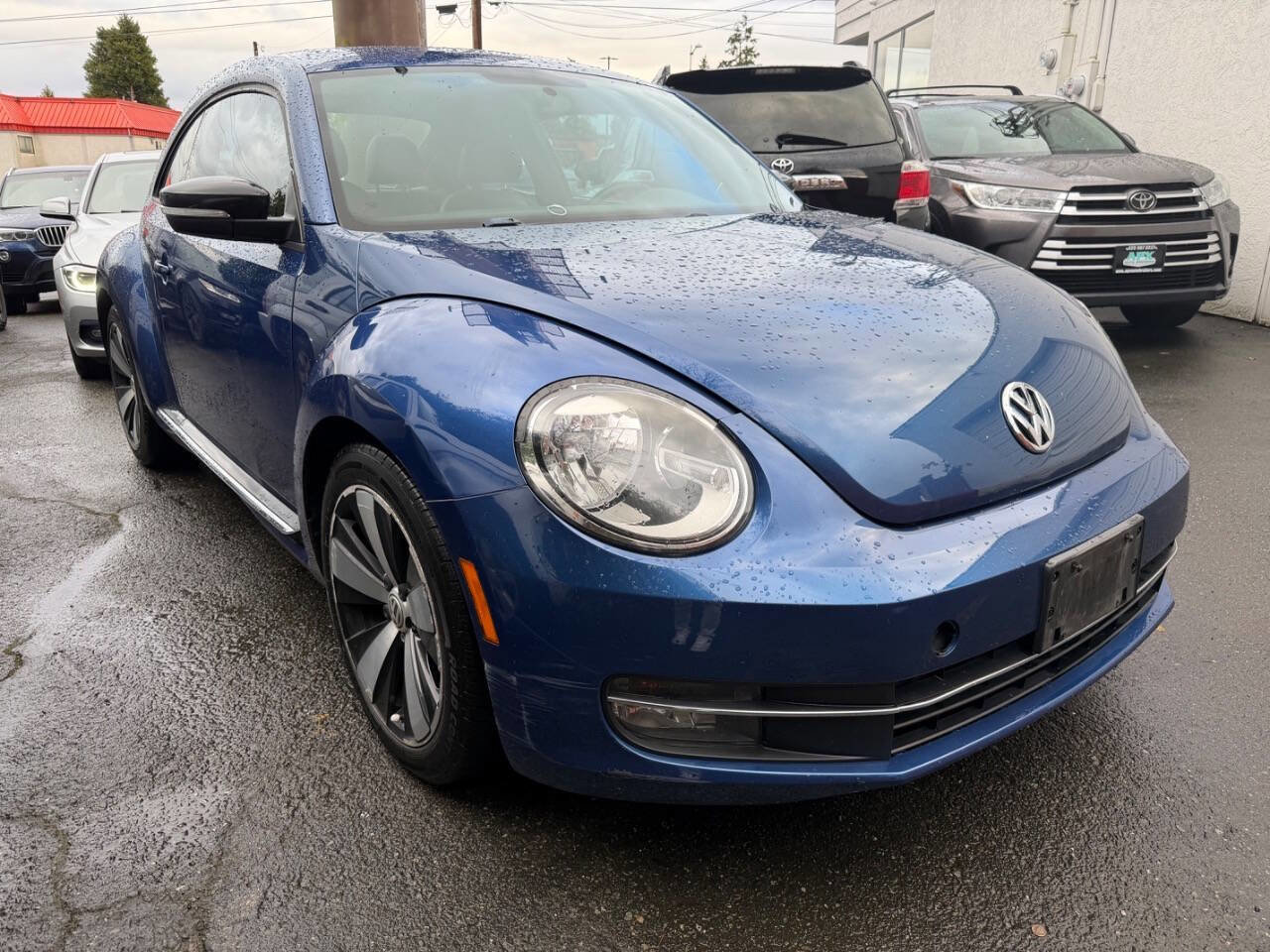 Used 2012 Volkswagen Beetle 2.0T FWD image 4