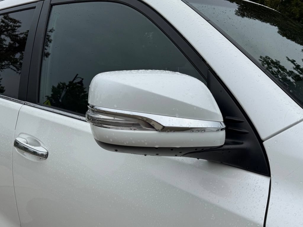 Used 2022 Lexus GX 460 Premium w/ Accessory Package AWD/4WD image 9