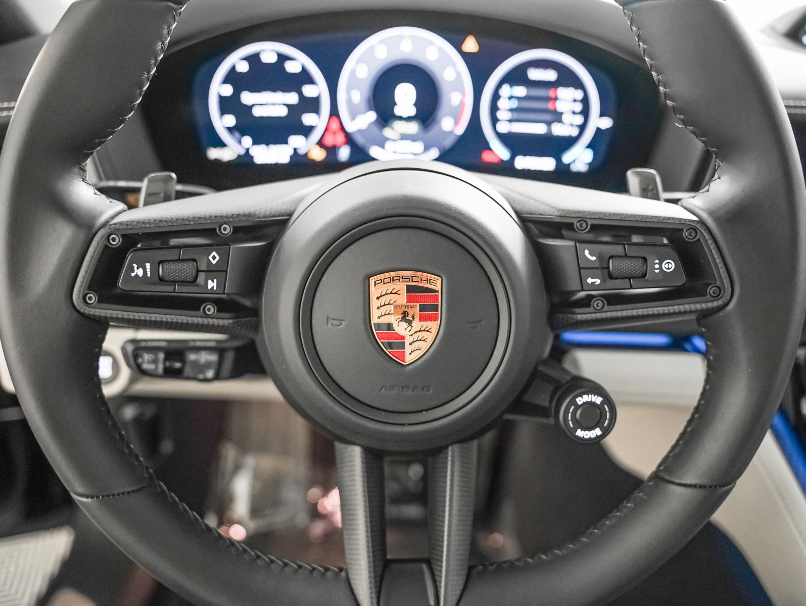 Certified 2025 Porsche Panamera 4S w/ Premium Package image 17