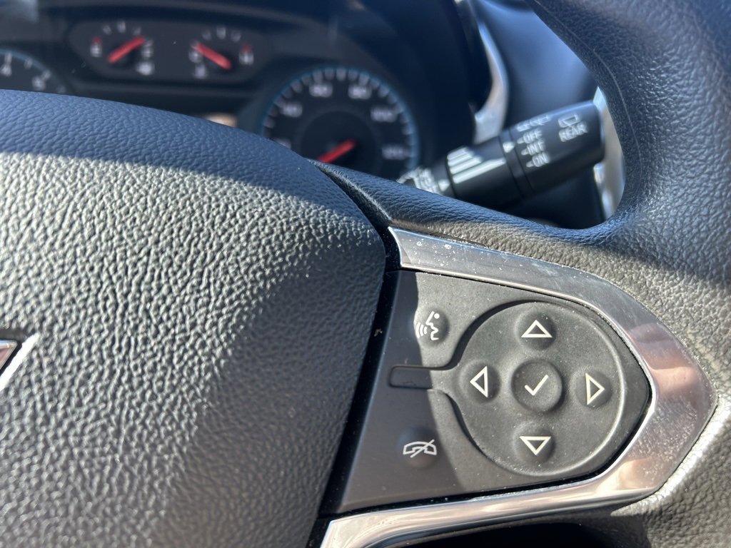 Used 2021 Chevrolet Traverse LS image 18