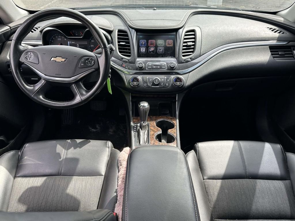Used 2015 Chevrolet Impala LT FWD image 13