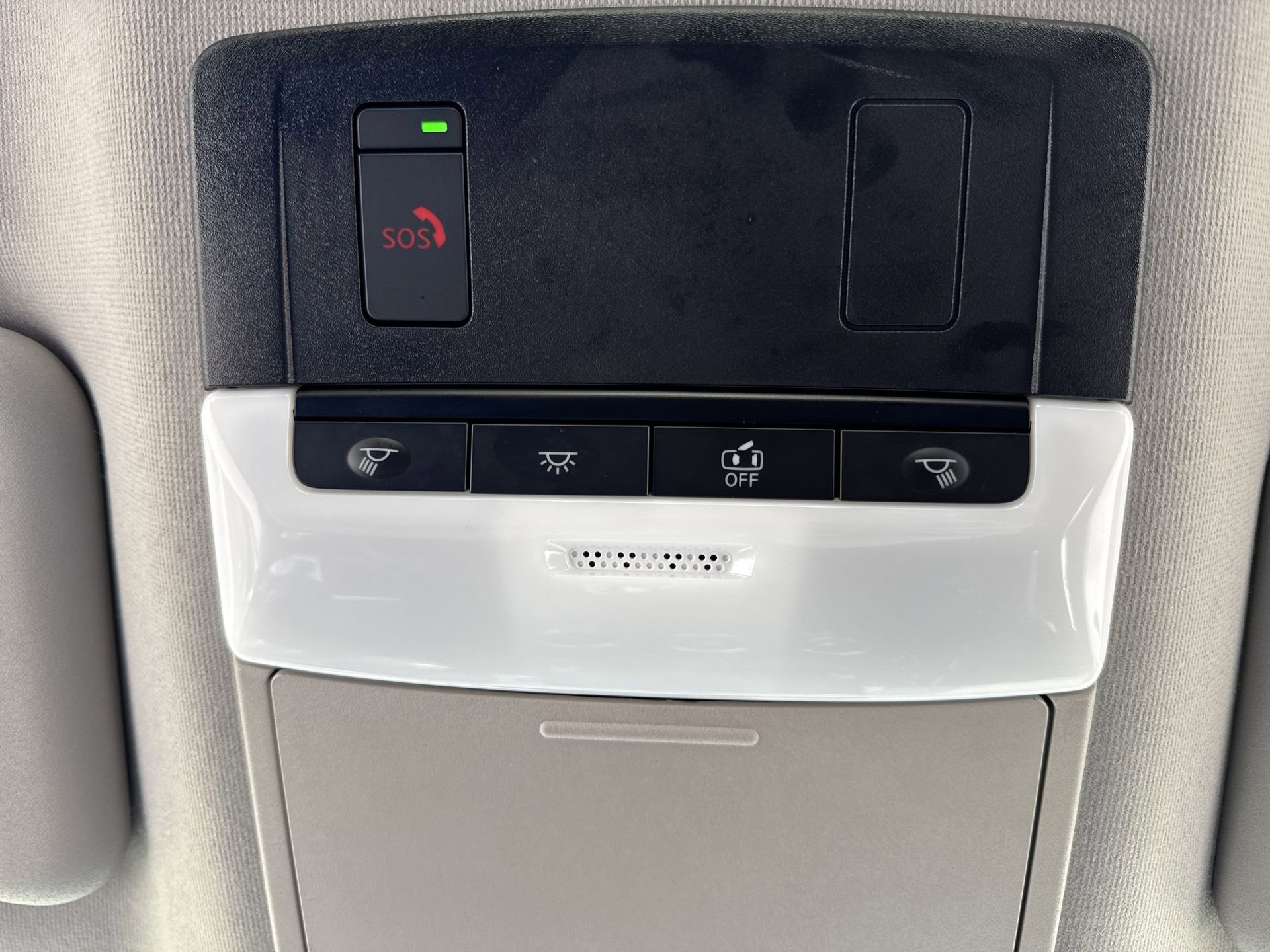 Used 2025 Nissan Sentra SV image 7