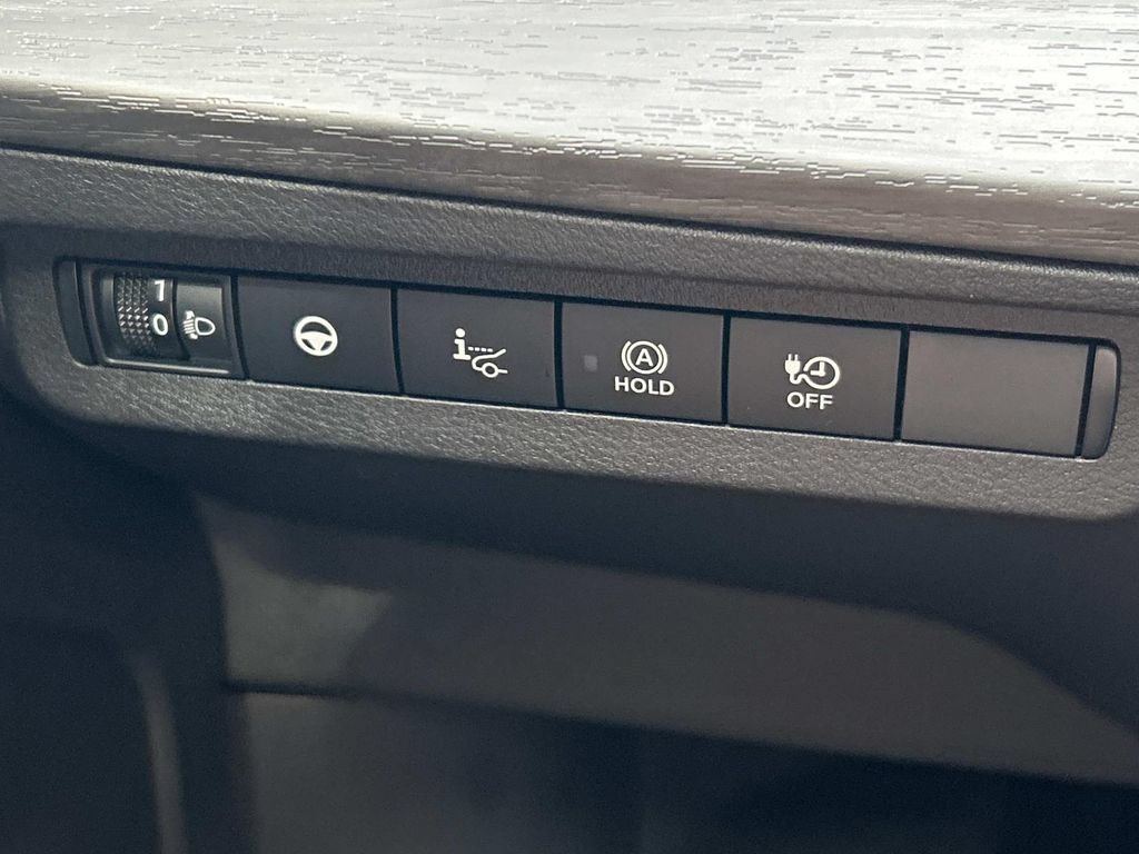 New 2025 Nissan Ariya AWD image 27