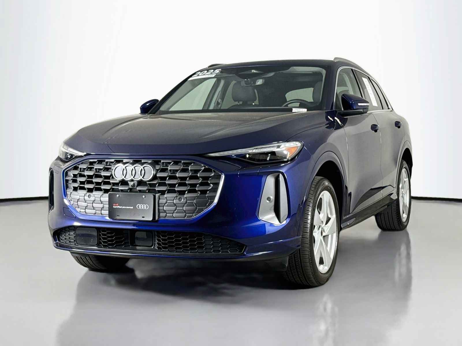 Certified 2025 Audi Q5 Premium Plus w/ Premium Plus AWD/4WD image 3