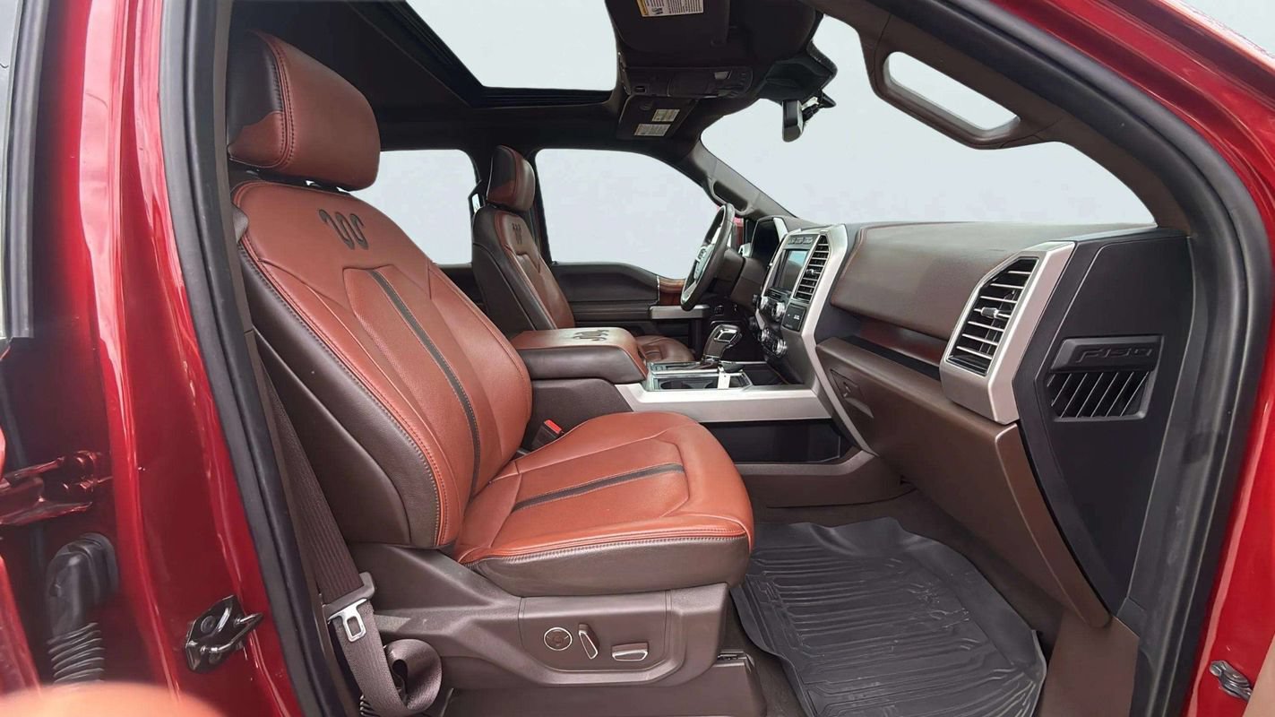 Used 2019 Ford F150 King Ranch w/ Equipment Group 601A Luxury AWD/4WD image 15