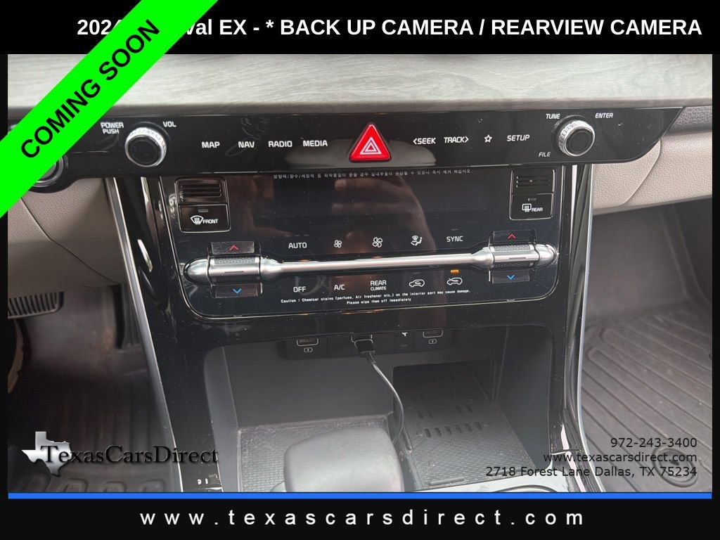 Used 2024 Kia Carnival EX FWD image 7