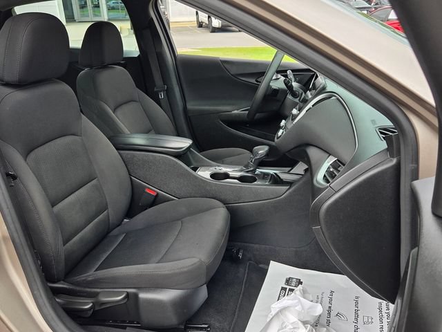 Used 2023 Chevrolet Malibu LT FWD image 15