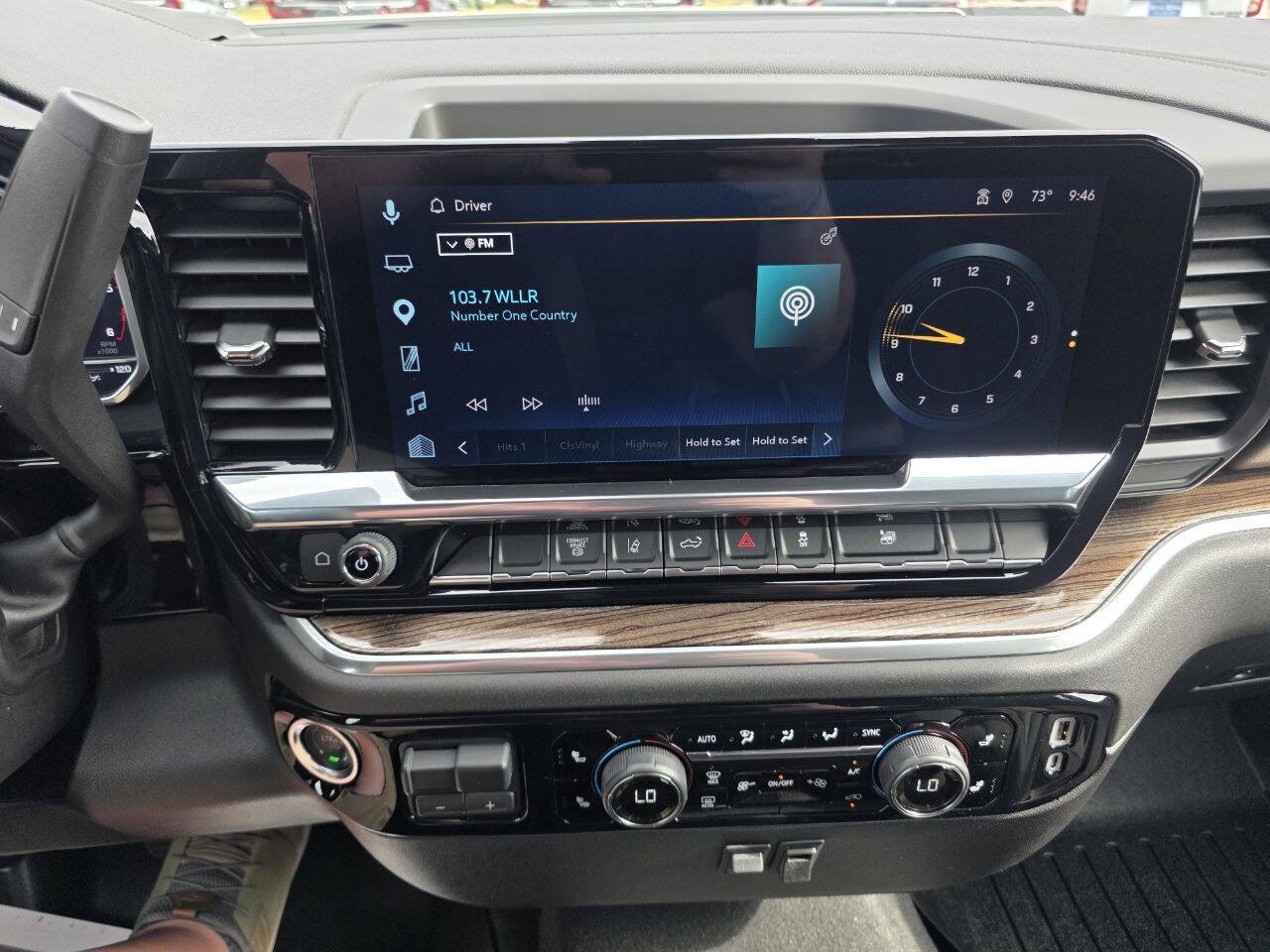 Used 2025 Chevrolet Silverado 3500 LT w/ Convenience Package AWD/4WD image 17