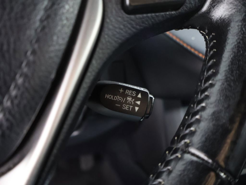 Used 2018 Toyota RAV4 SE w/ All Weather Liner Package image 44