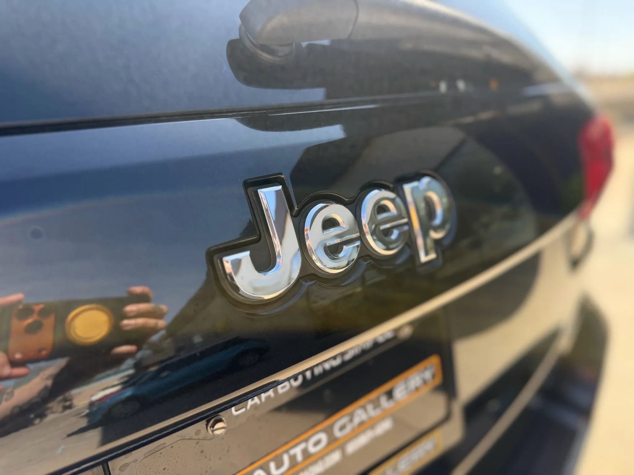 Used 2015 Jeep Grand Cherokee Limited image 25